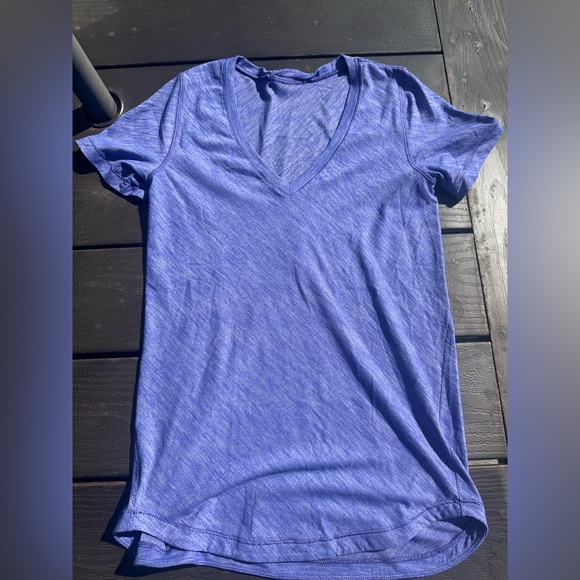 Lululemon V-Neck Tee - Picture 2 of 3